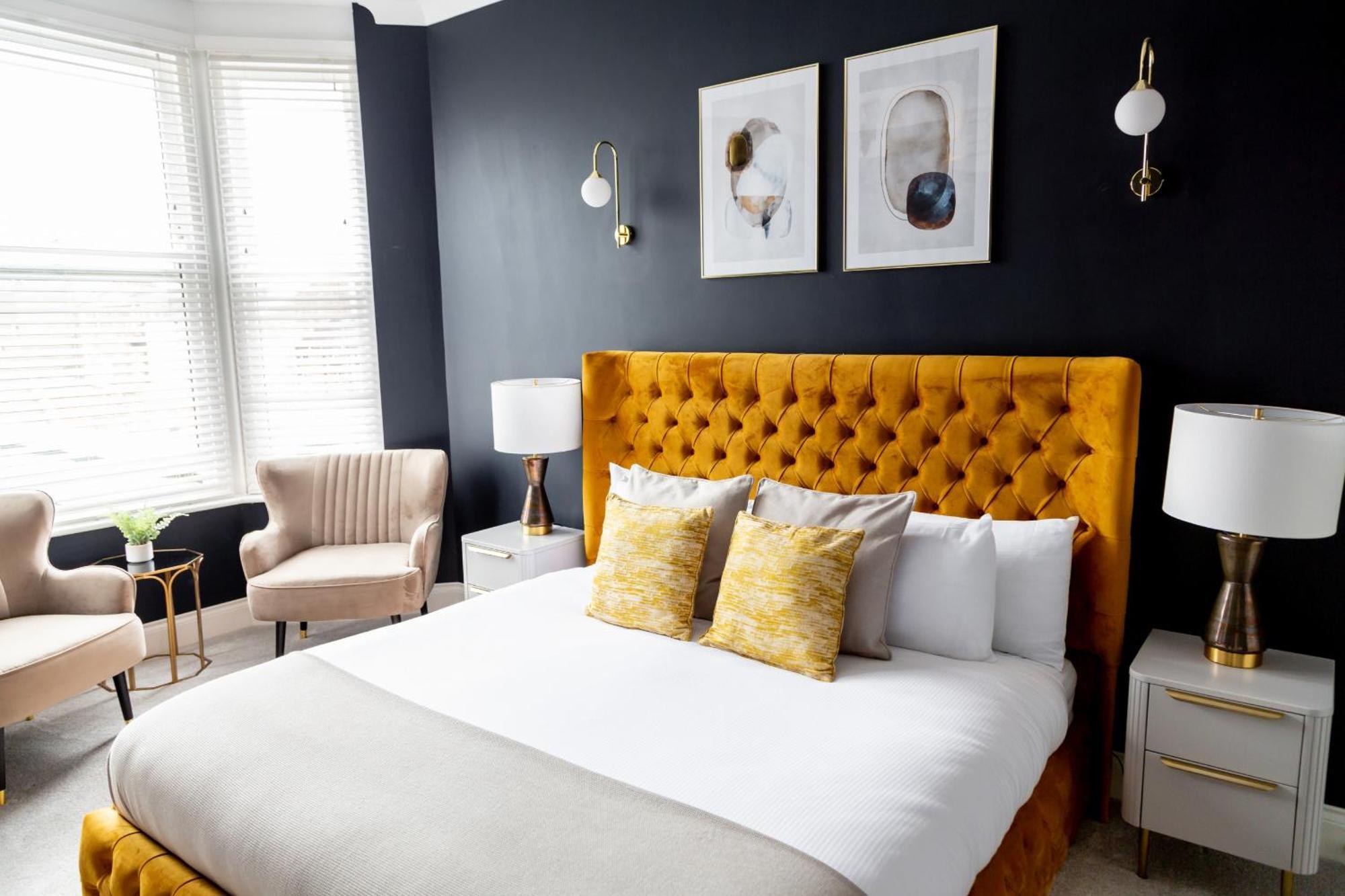 The Salisbury - Luxury Apartments By Stay In Скарбъро Екстериор снимка